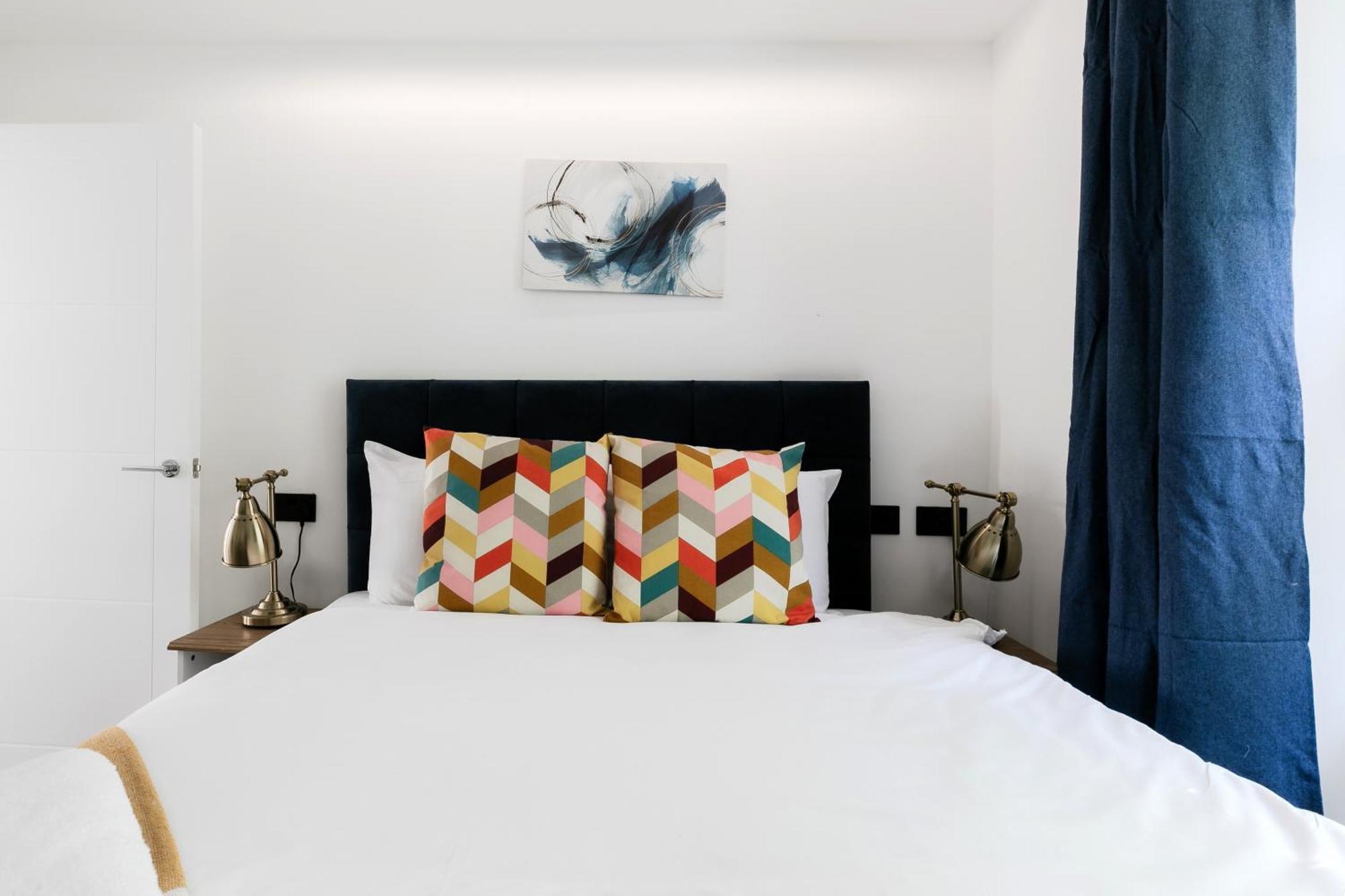 Comfortable Apartments Near Harrods London Eksteriør billede